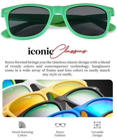 Polarized Sunglasses for Men and Women Stylish & Trendy Sun Glasses - Matte Hunter Green - Smoke - CE124WSYAFR $10.51 Sport